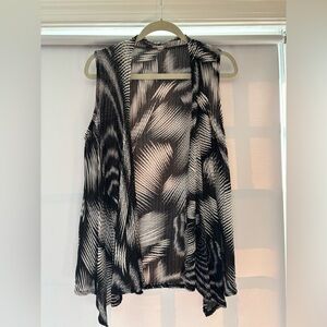 Chico's Monochrome Sleeveless Blouse